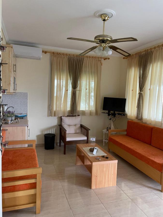 Seaside House Villa Karianí Екстериор снимка